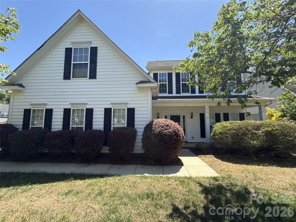 2140 Pineapple Court, Matthews, NC 28105