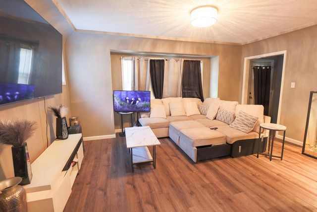 5506 N 34th STREET, Milwaukee, WI 53209