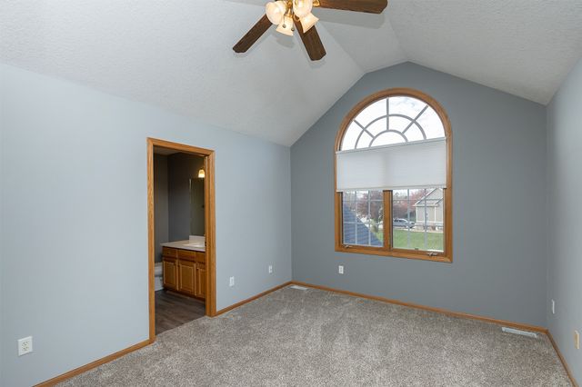 6511 NW 93rd Street, Johnston, IA 50131