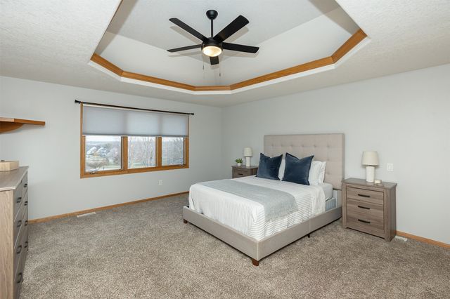 6511 NW 93rd Street, Johnston, IA 50131