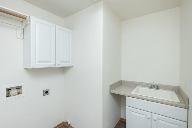 6511 NW 93rd Street, Johnston, IA 50131