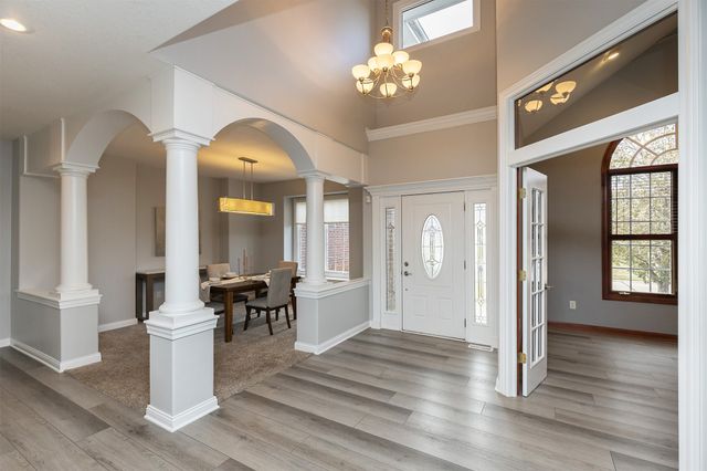 6511 NW 93rd Street, Johnston, IA 50131