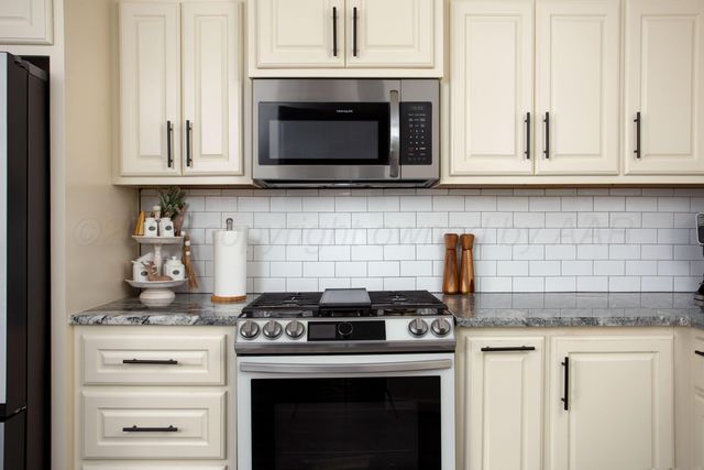 1208 SKYLINE Drive, Amarillo, TX 79108