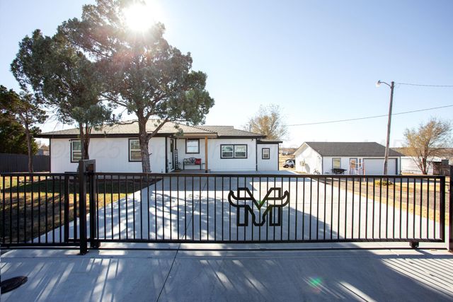 1208 SKYLINE Drive, Amarillo, TX 79108