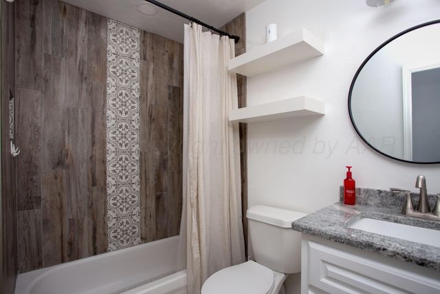 1208 SKYLINE Drive, Amarillo, TX 79108