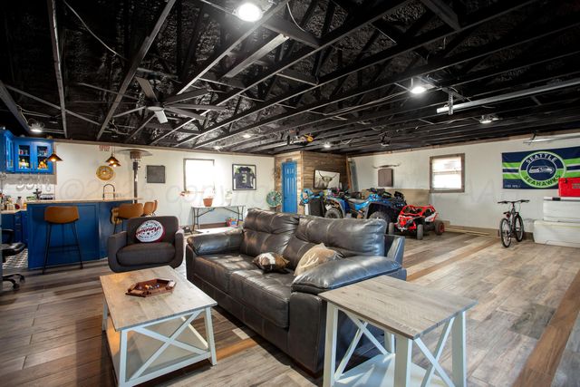 1208 SKYLINE Drive, Amarillo, TX 79108