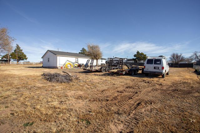 1208 SKYLINE Drive, Amarillo, TX 79108