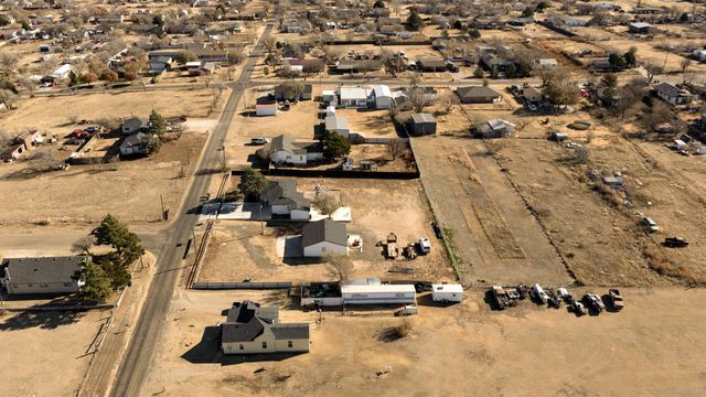 1208 SKYLINE Drive, Amarillo, TX 79108