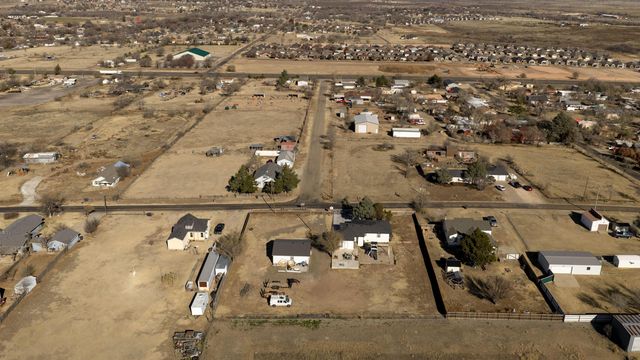 1208 SKYLINE Drive, Amarillo, TX 79108