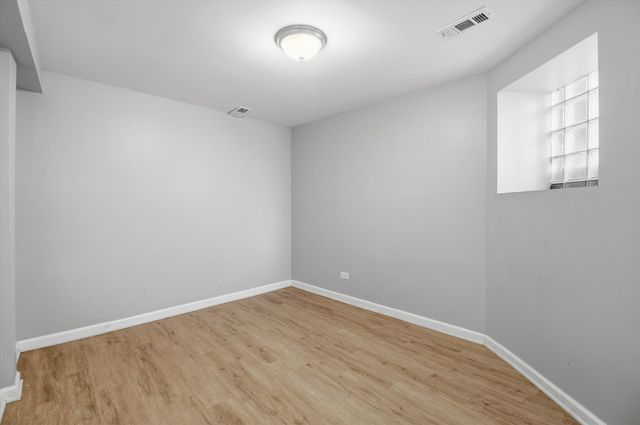 4245 W Monroe Street, Chicago, IL 60624