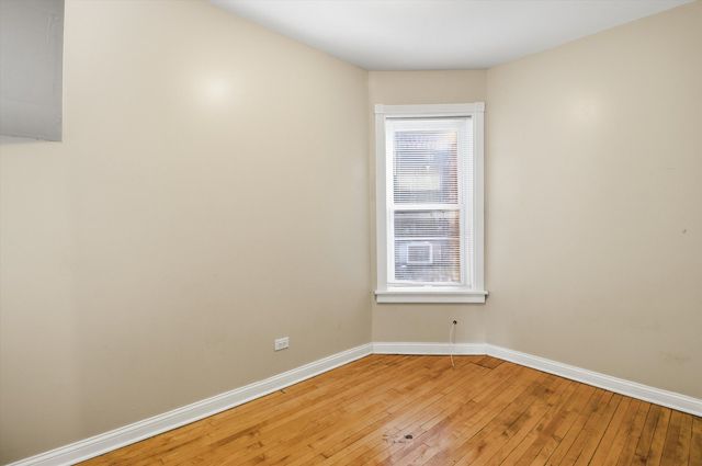 4245 W Monroe Street, Chicago, IL 60624