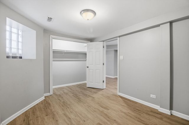 4245 W Monroe Street, Chicago, IL 60624