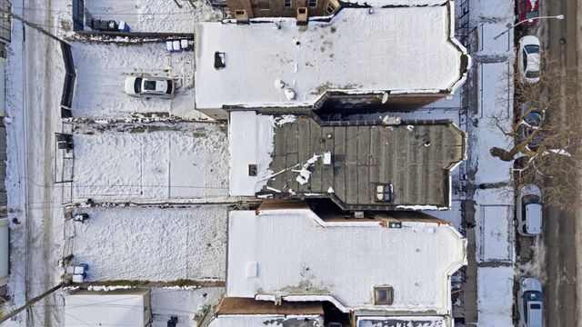 4245 W Monroe Street, Chicago, IL 60624