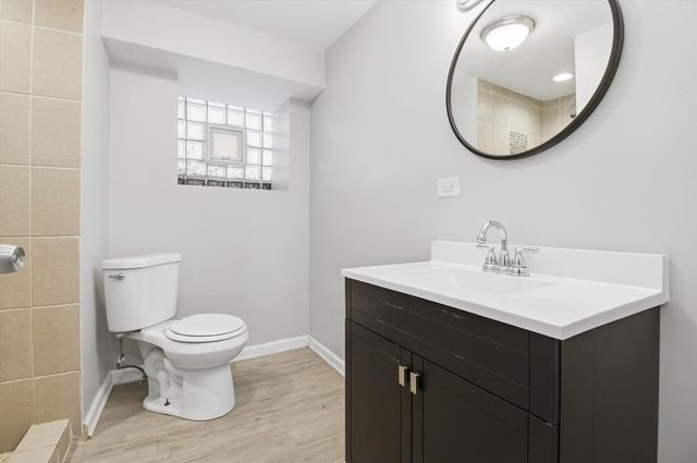 4245 W Monroe Street, Chicago, IL 60624