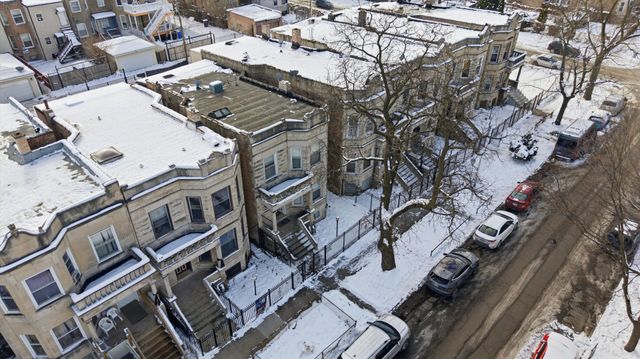 4245 W Monroe Street, Chicago, IL 60624