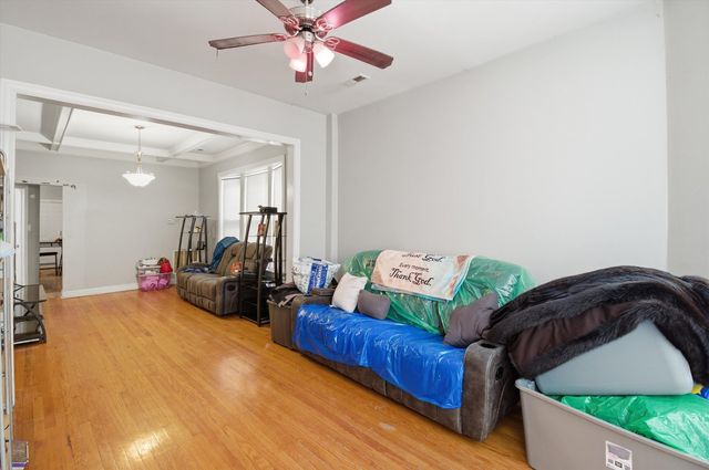 4245 W Monroe Street, Chicago, IL 60624