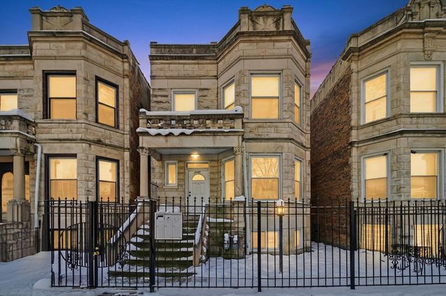 4245 W Monroe Street, Chicago, IL 60624