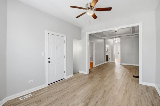 4245 W Monroe Street, Chicago, IL 60624