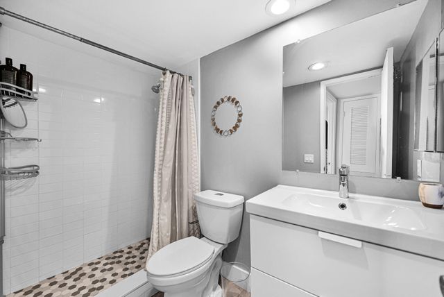 400 SE 10th Street 303, Deerfield Beach, FL 33441