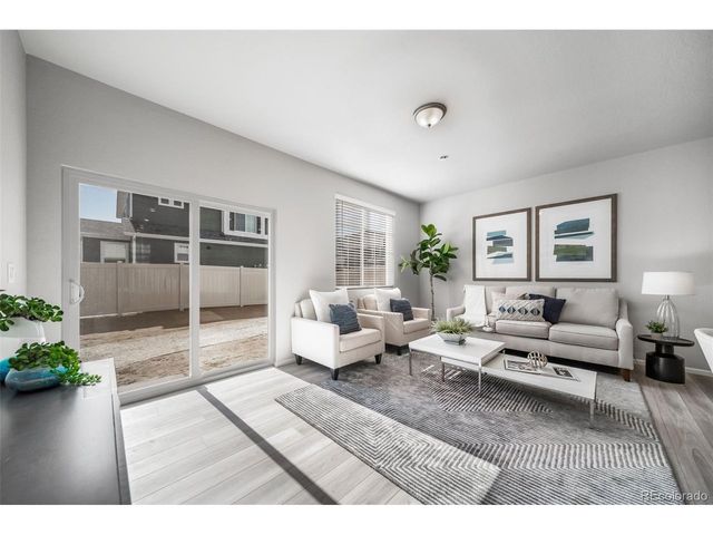 10052 Salem Ct, Commerce City, CO 80022