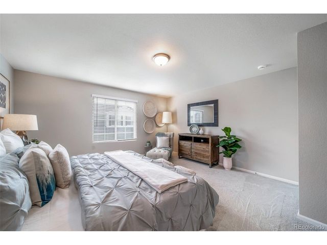 10052 Salem Ct, Commerce City, CO 80022