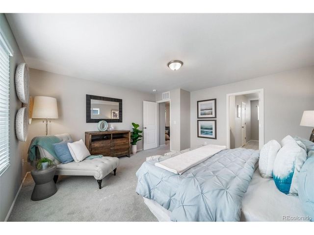 10052 Salem Ct, Commerce City, CO 80022