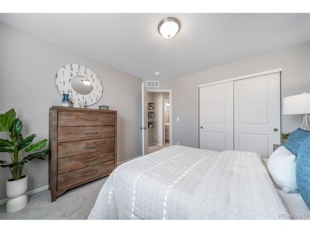 10052 Salem Ct, Commerce City, CO 80022