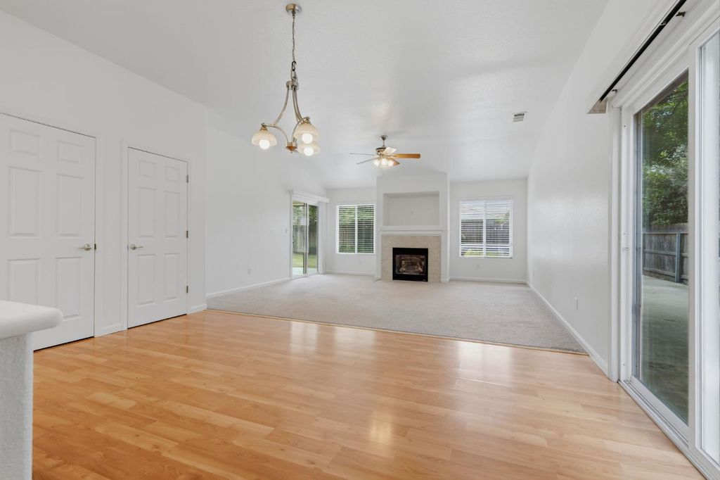 Image 27 of property listing at 6111 W Pryor Avenue, Visalia, CA 93277