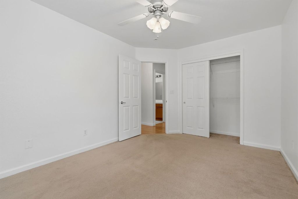 Image 40 of property listing at 6111 W Pryor Avenue, Visalia, CA 93277