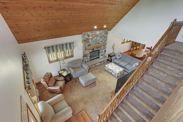 9225 160th AVENUE, Bristol, WI 53104