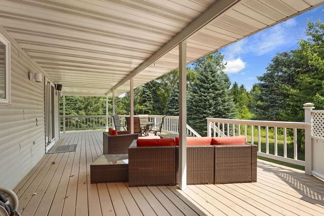 9225 160th AVENUE, Bristol, WI 53104
