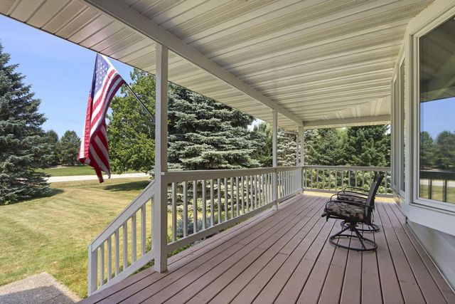 9225 160th AVENUE, Bristol, WI 53104