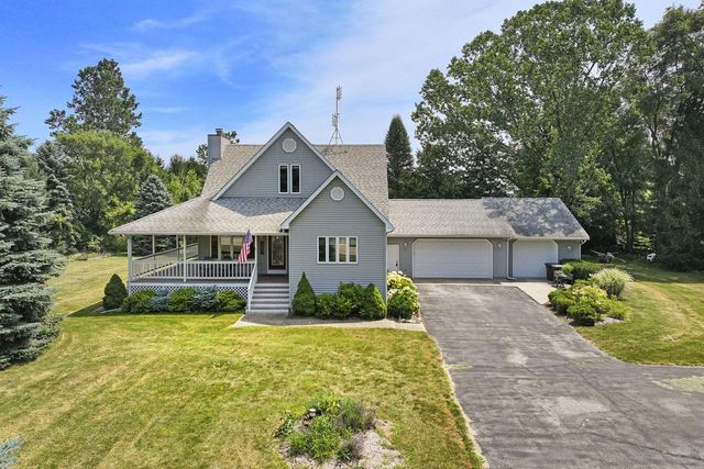 9225 160th AVENUE, Bristol, WI 53104
