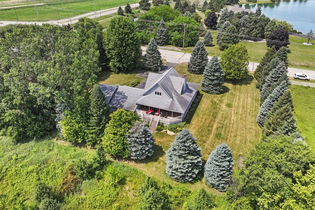 9225 160th AVENUE, Bristol, WI 53104