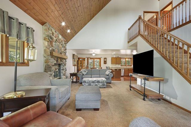 9225 160th AVENUE, Bristol, WI 53104