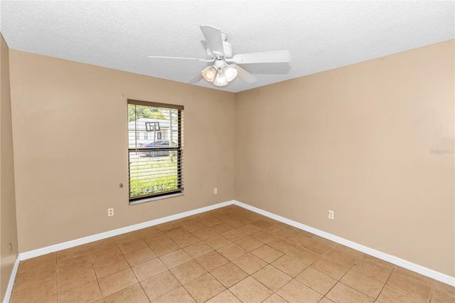 325 CHARLES AVENUE, Orange City, FL 32763
