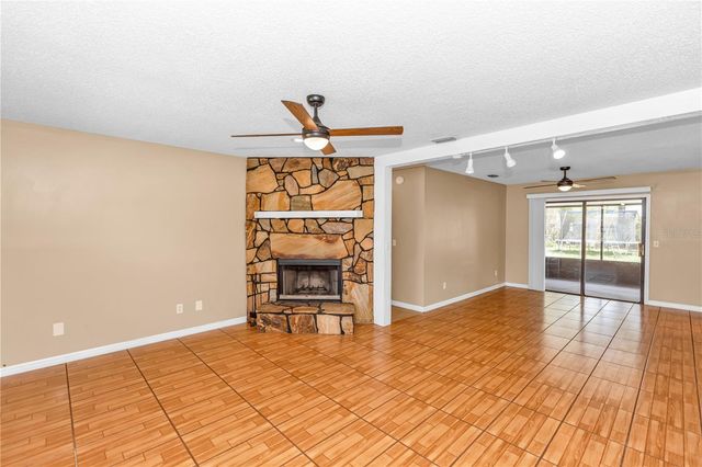 325 CHARLES AVENUE, Orange City, FL 32763