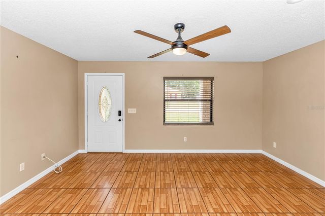 325 CHARLES AVENUE, Orange City, FL 32763