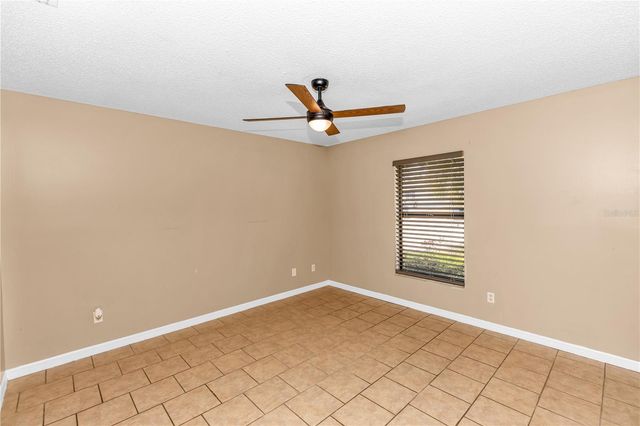 325 CHARLES AVENUE, Orange City, FL 32763