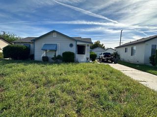 2042 E Mayfair, Fresno, CA 93703