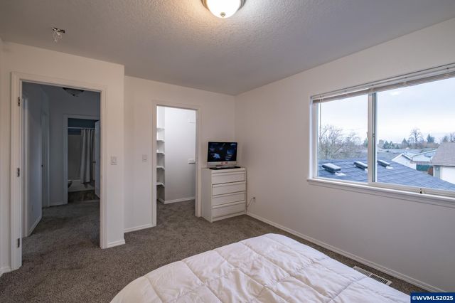 1881 Becca Ct, Albany, OR 97322