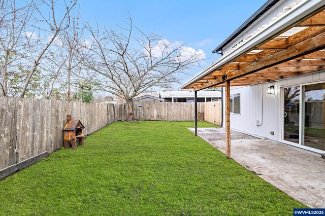 1881 Becca Ct, Albany, OR 97322