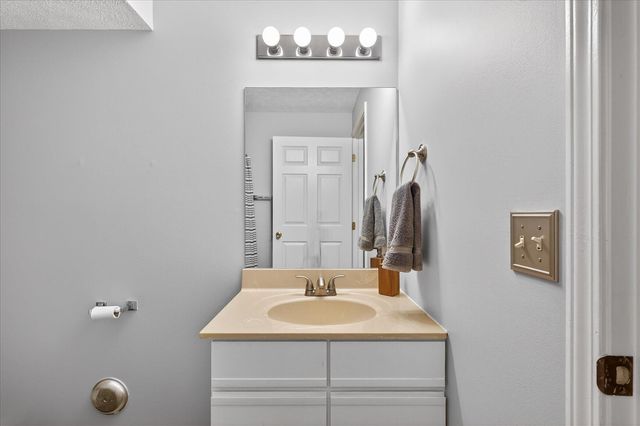 974 Ada Pl Drive, Grand Rapids, MI 49546