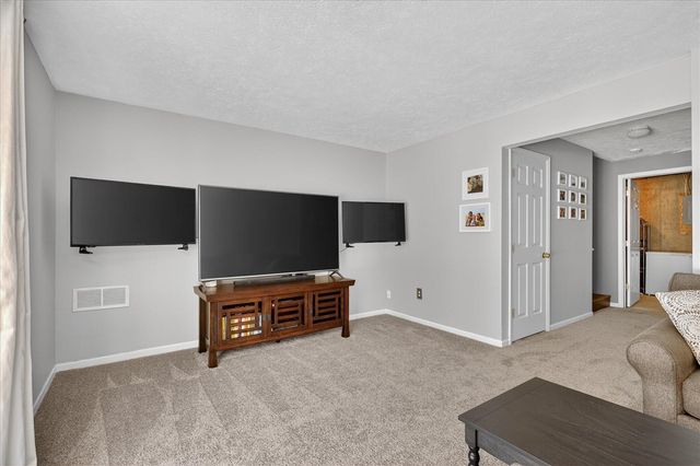 974 Ada Pl Drive, Grand Rapids, MI 49546