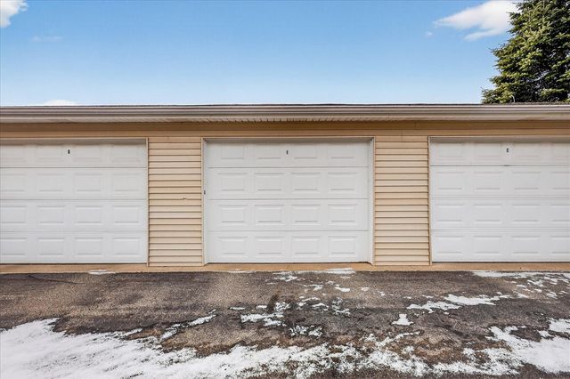 974 Ada Pl Drive, Grand Rapids, MI 49546