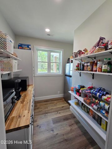 111 Blue Jay Way, Stella, NC 28582