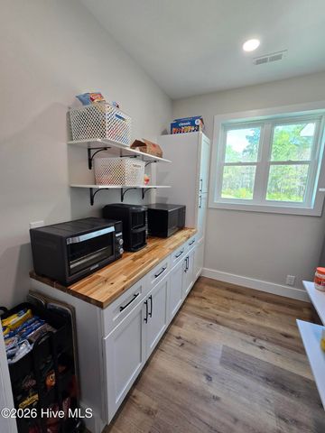 111 Blue Jay Way, Stella, NC 28582