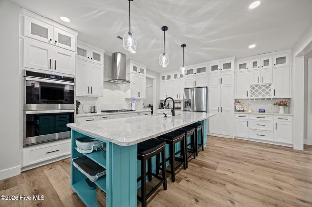 111 Blue Jay Way, Stella, NC 28582