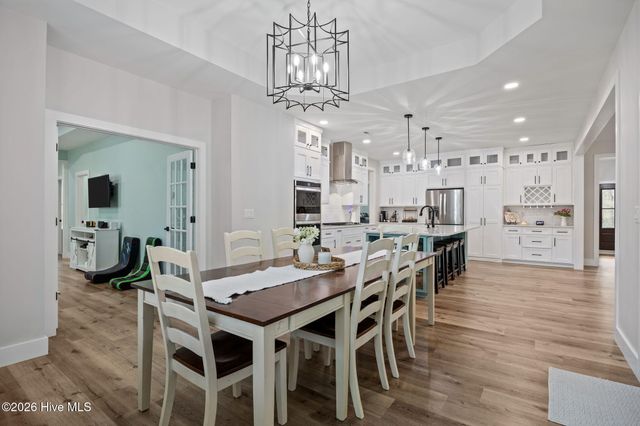 111 Blue Jay Way, Stella, NC 28582