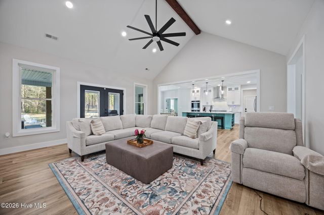 111 Blue Jay Way, Stella, NC 28582